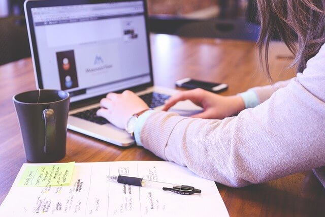 4 طرق لدمج واستخدام واجهة برمجة تطبيقات ChatGPT في Google Sheets